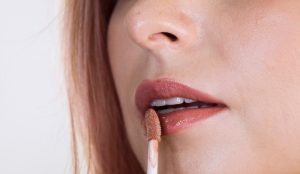 Which Lipgloss Is Truly Long-Lasting and Waterproof A Deep Dive Review