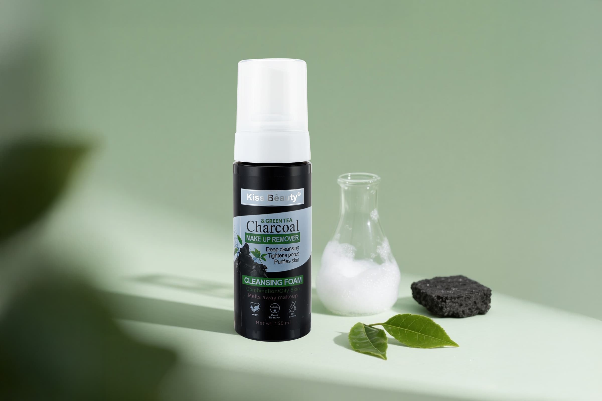 Kiss Bèauty’s Charcoal & Green Tea Makeup Remover