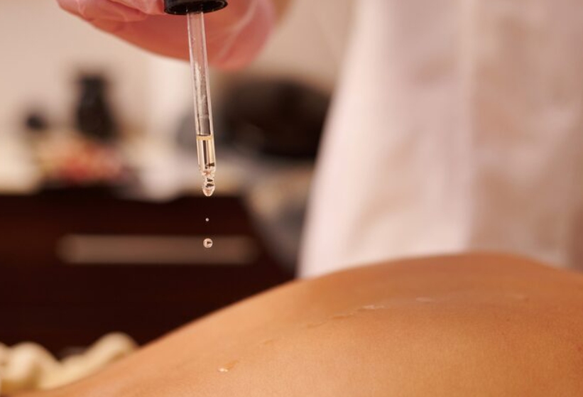 Incorporar aceite corporal en su rutina diaria de cuidado corporal