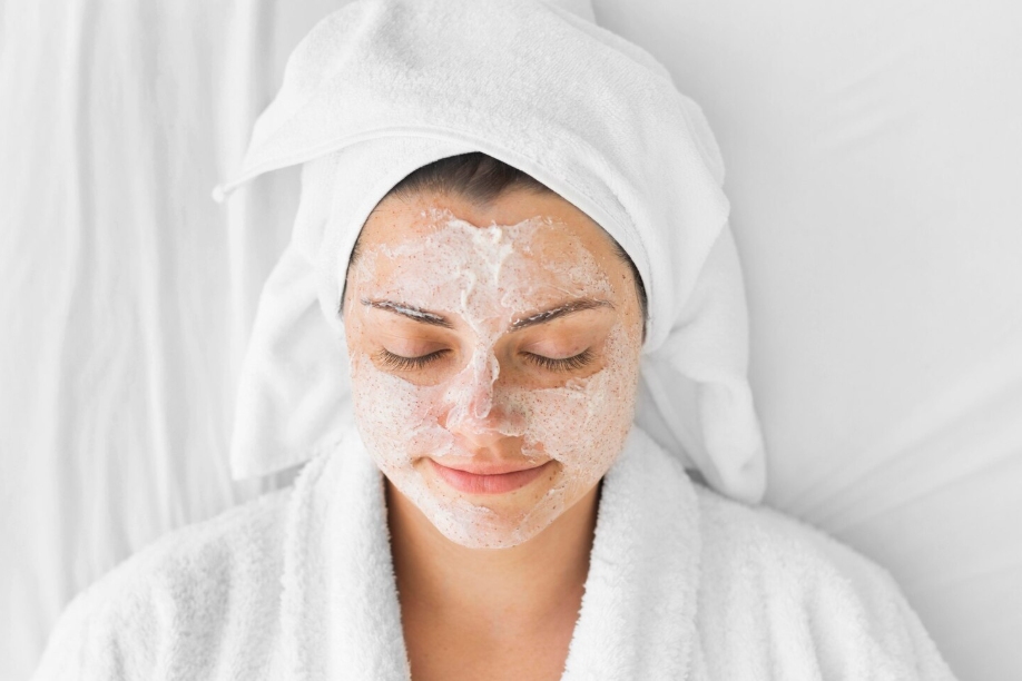 Master Your Exfoliating Routine with Clear & Glow Methodology