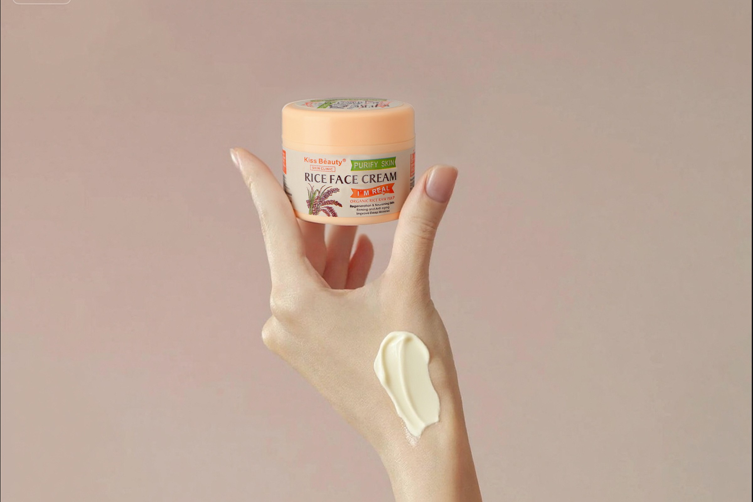 Rice Face Cream and Rice-based Skincare draw on glow effect with Niacinamide