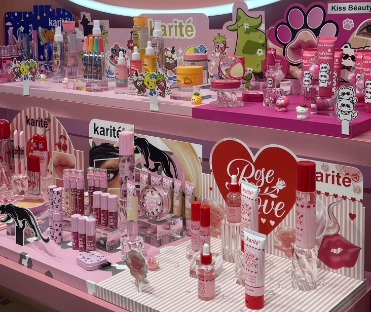 Private label cosmetics streamline product development and scalable brand growth