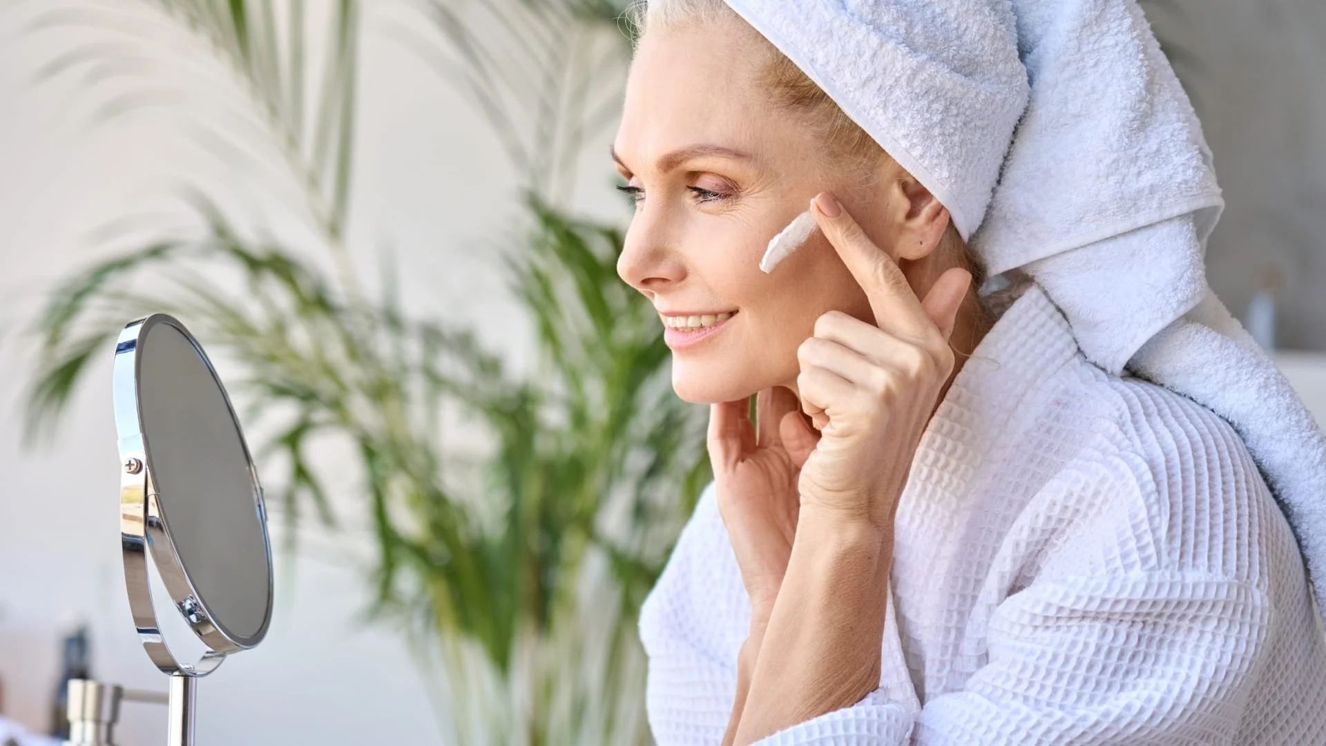 Routine de soins ciblée pour l'été : protection, soulagement et apaisement